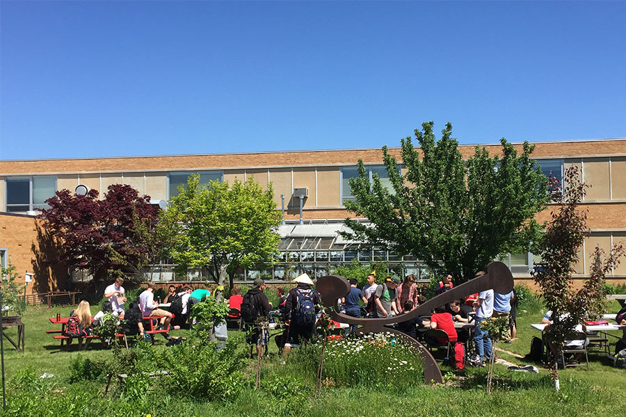 The Seniors celebrate their last day at South with an  end-of-year cookout in the Courtyard. 