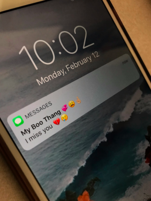 An example of a text message one may receive from their
significant other. It is not uncommon for people to show affection through
text messages.